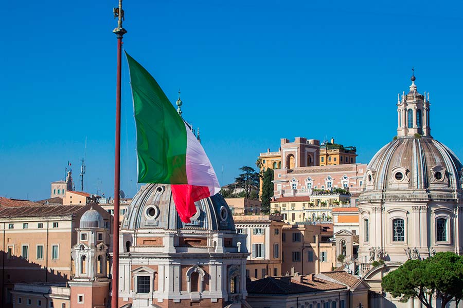 How to Obtain a Permanent Residence in Italy